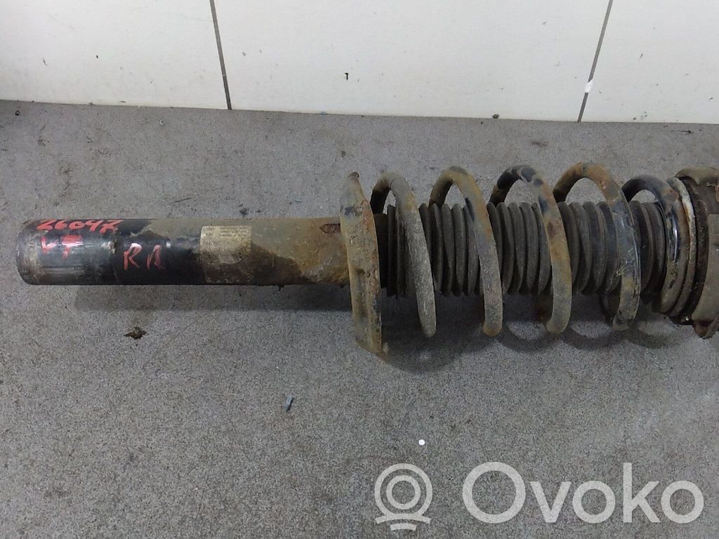 Volkswagen PASSAT B7 Ansamblu amortizor cu arc față 