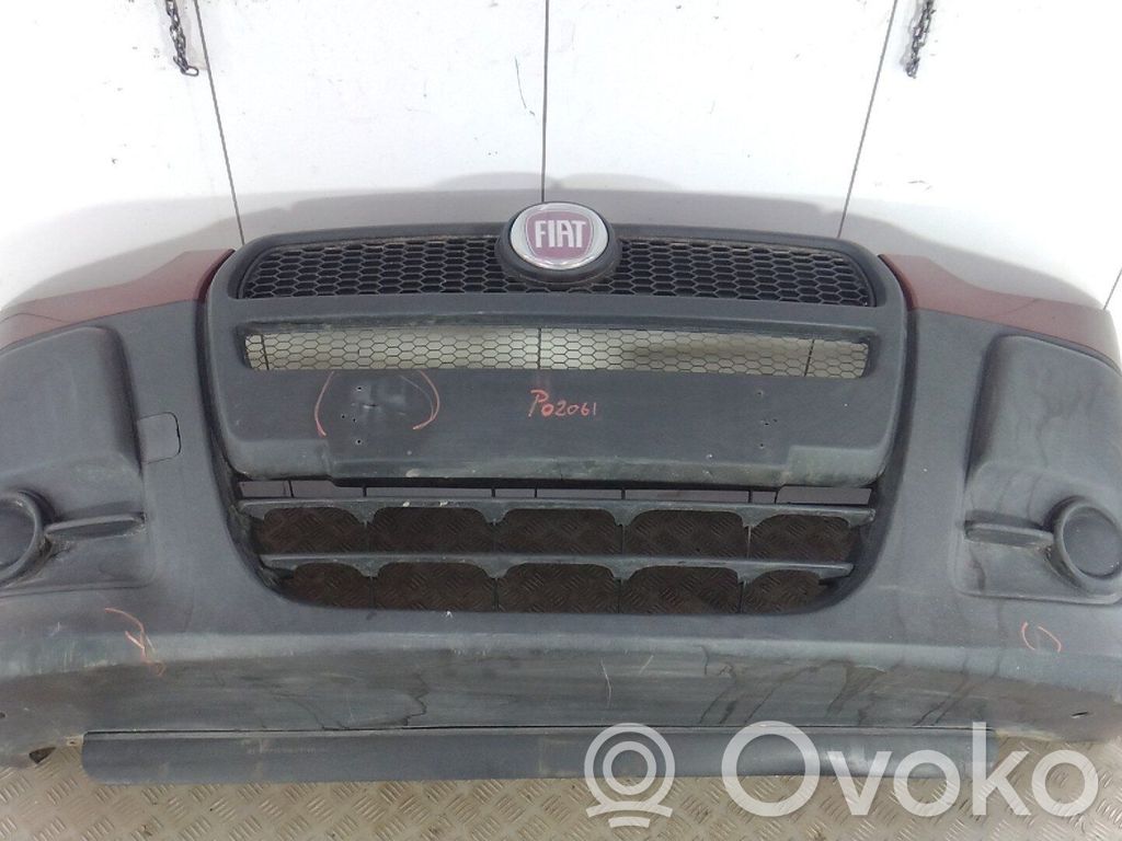 Fiat Doblo Parachoques delantero 