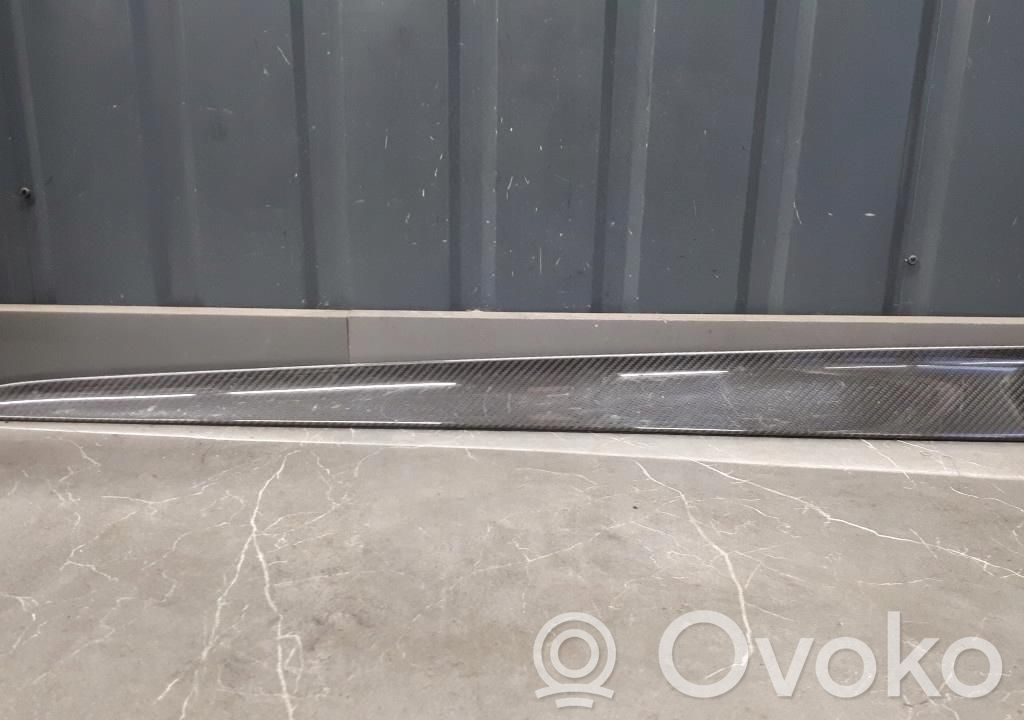 Audi e-tron Etuoven lista (muoto) 