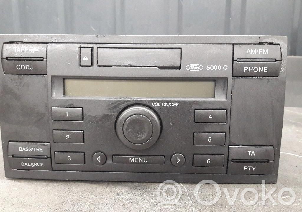 Ford Focus Radio / CD-Player / DVD-Player / Navigation 