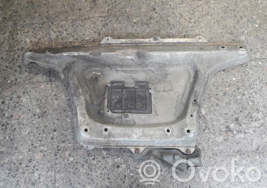 Engine splash shield/under tray   7036493
