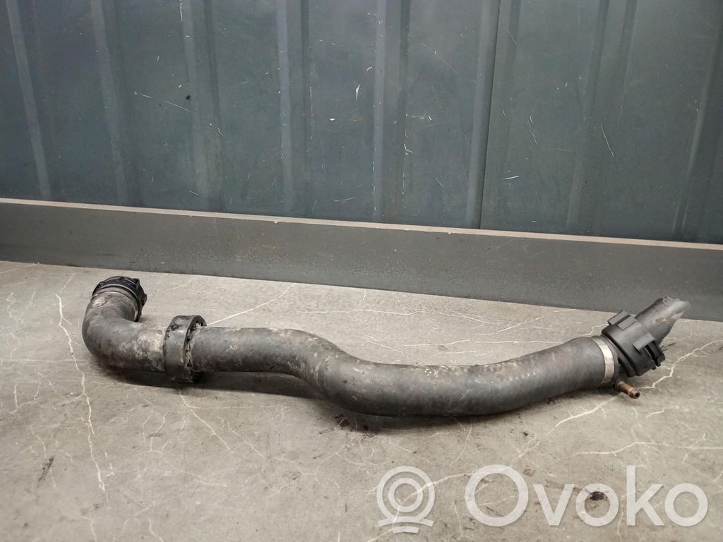 BMW 5 E39 Engine coolant pipe/hose 