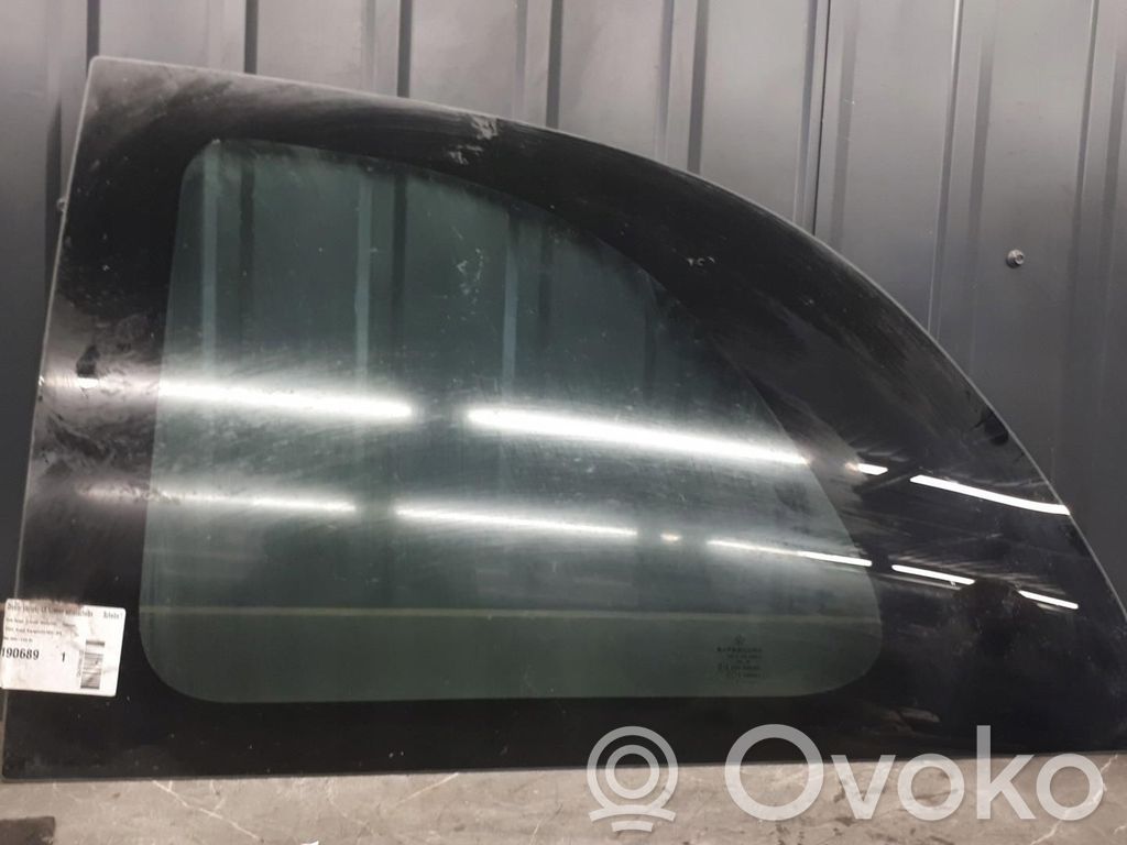 Vidrio lateral trasero