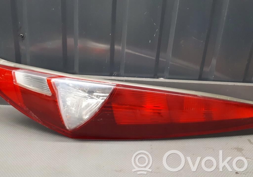 Fiat Punto (188) Galinis žibintas kėbule 