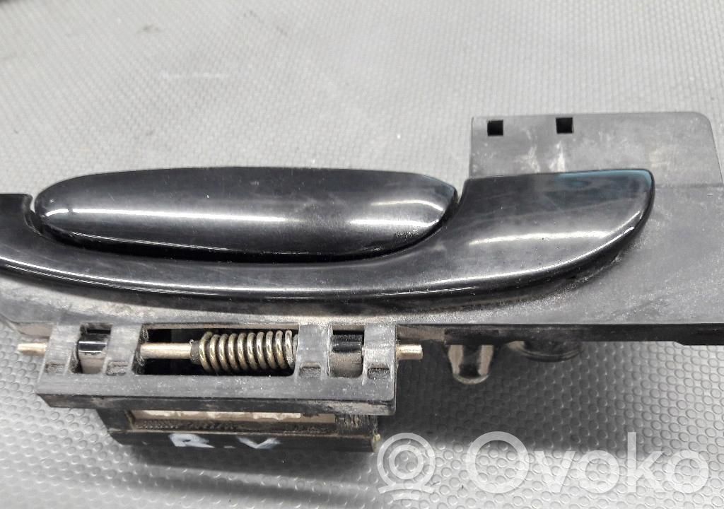 Manecilla externa puerta delantera   UR33083RH