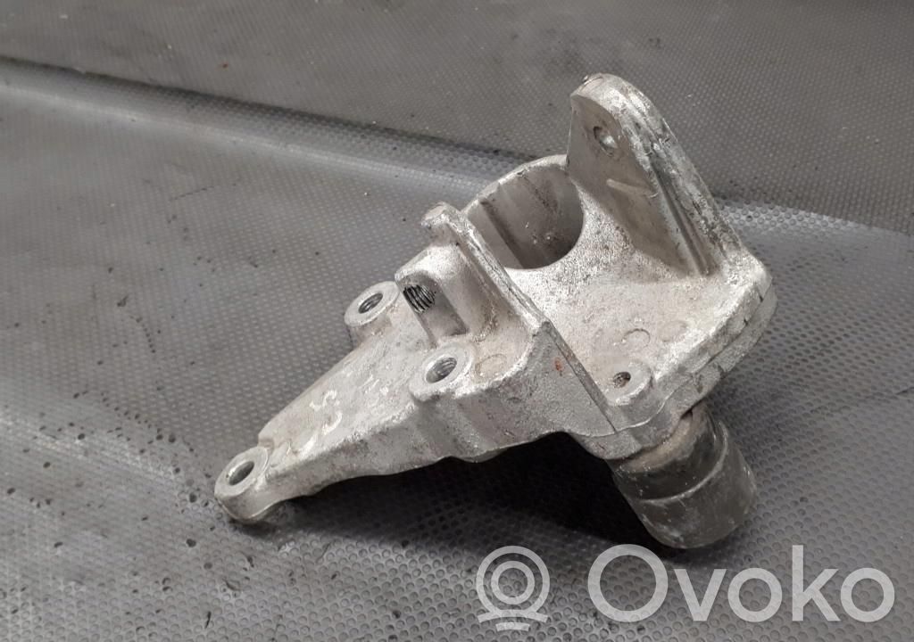 Citroen C5 Aircross Engine mounting bracket 
