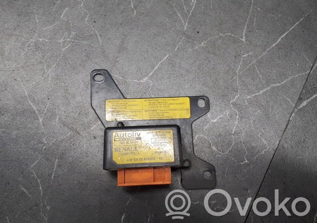 Renault Megane I Airbagsteuergerät 
