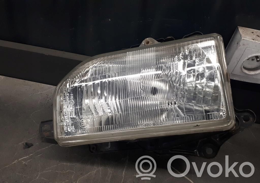 Mazda 121 Headlight/headlamp 