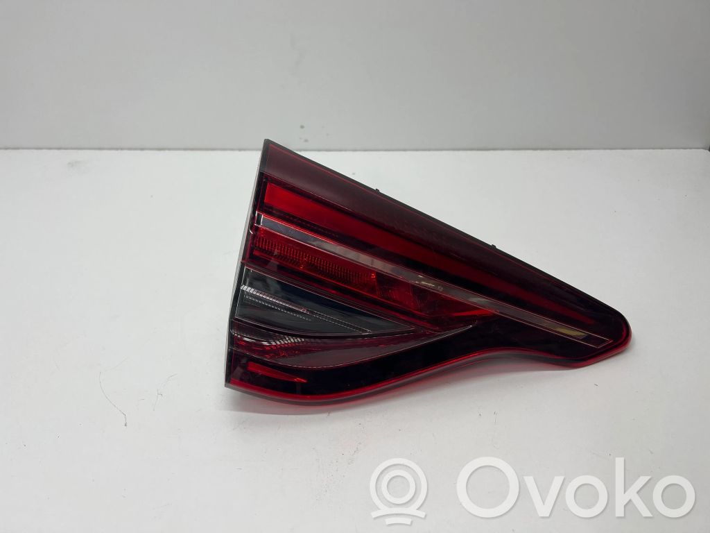 Renault Clio V Tailgate rear/tail lights 