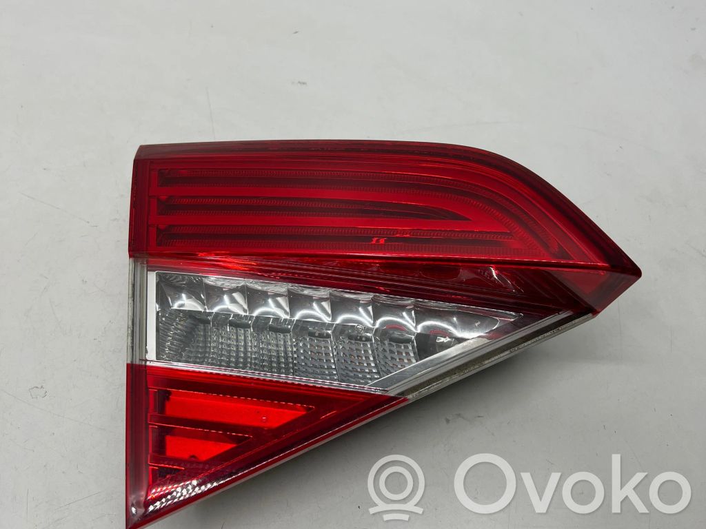 Skoda Superb B6 (3T) Takaluukun takavalot 