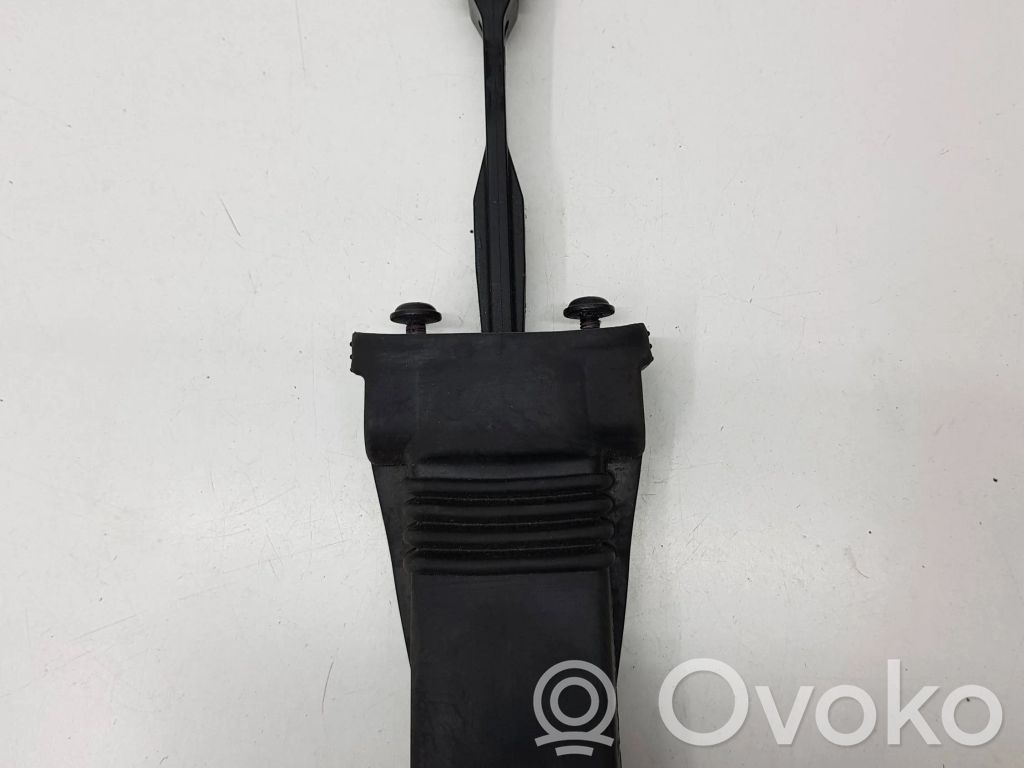 Audi A3 S3 8V Etuoven pidätin 