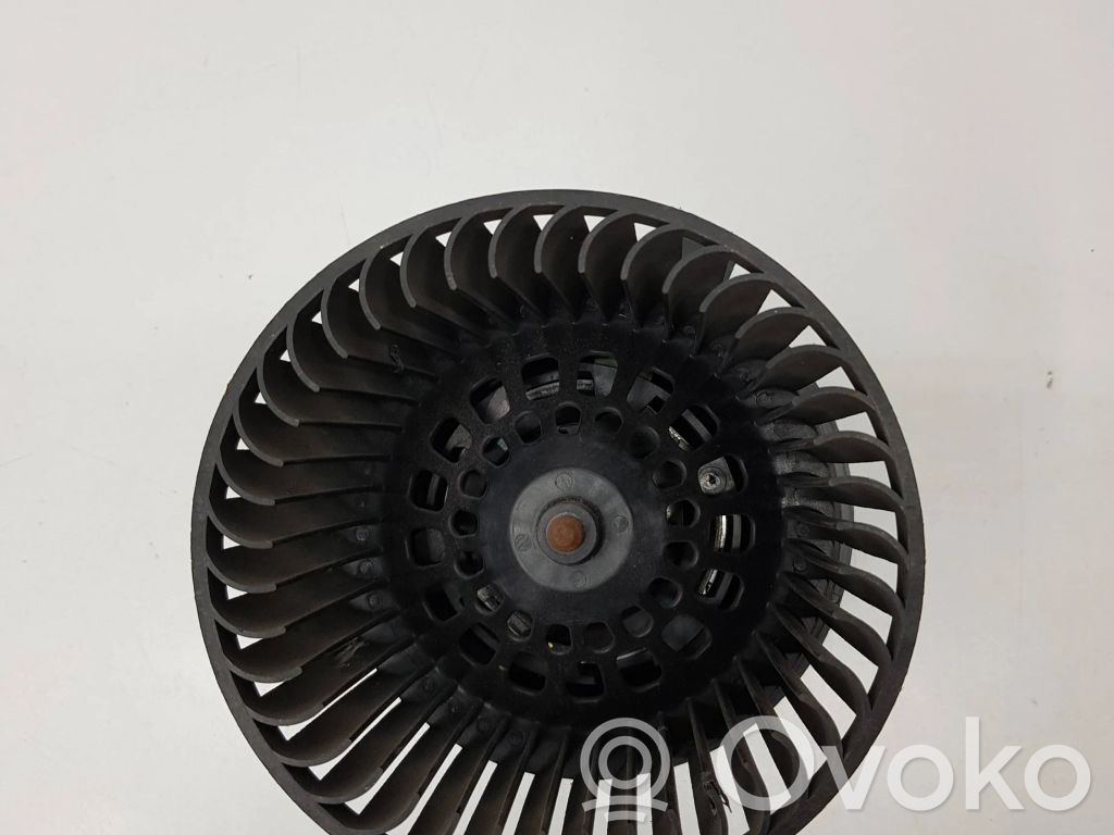 Peugeot 208 I Heater fan/blower 