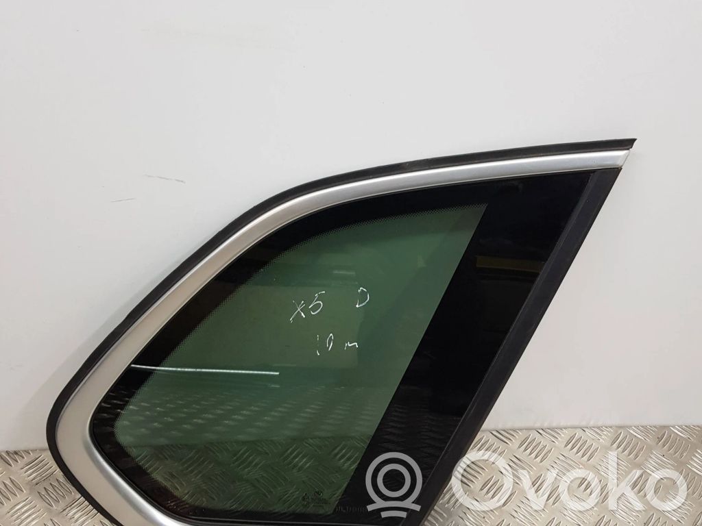 BMW X5 E70 Rear side window 