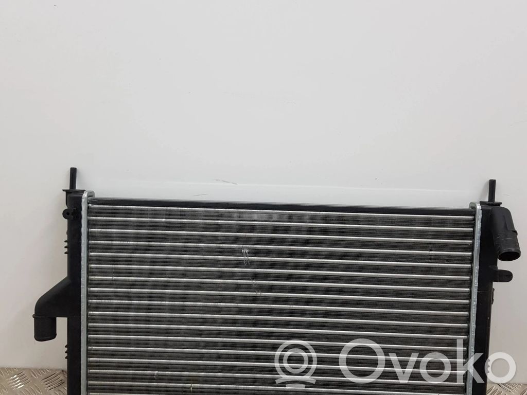 Dacia Sandero Coolant radiator 