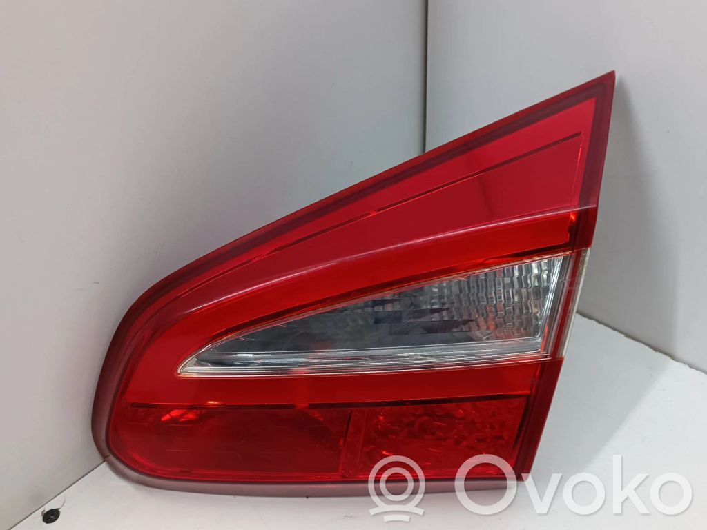 KIA Ceed Tailgate rear/tail lights 