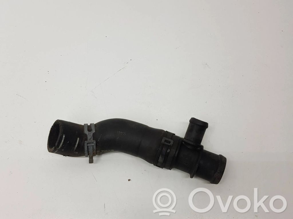 Volkswagen Golf V Engine coolant pipe/hose 