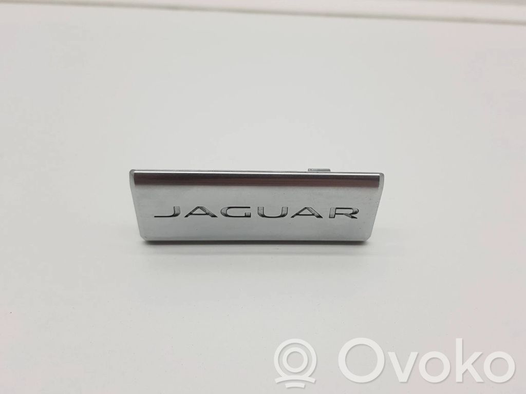 Jaguar XF X260 Manufacturer badge logo/emblem 