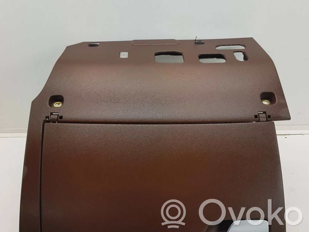 Audi A3 S3 8V Daiktadėžės (bordačioko) komplektas 