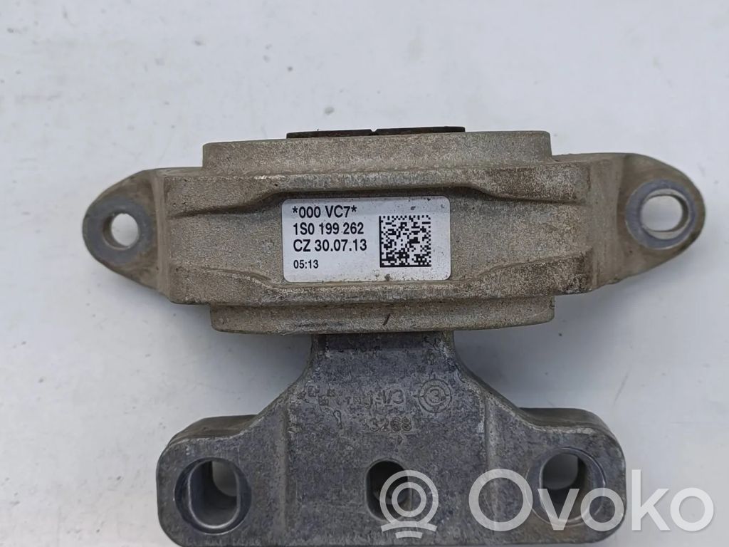 Volkswagen Up Engine mount bracket 