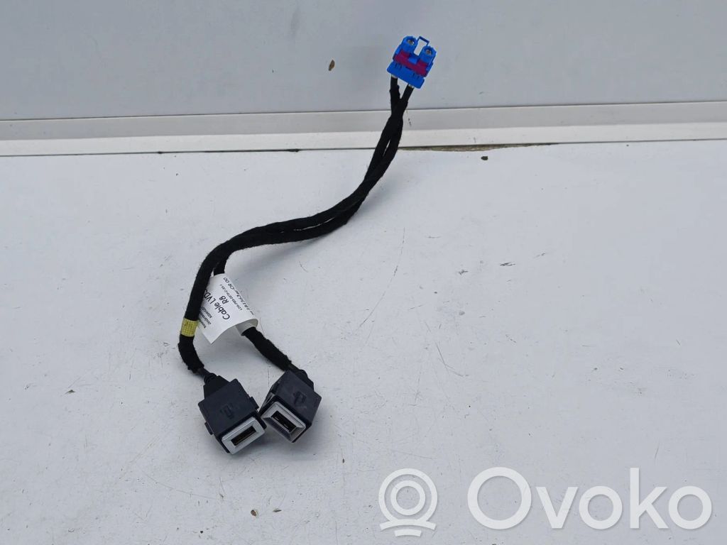 Peugeot 508 II Enchufe conector USB 