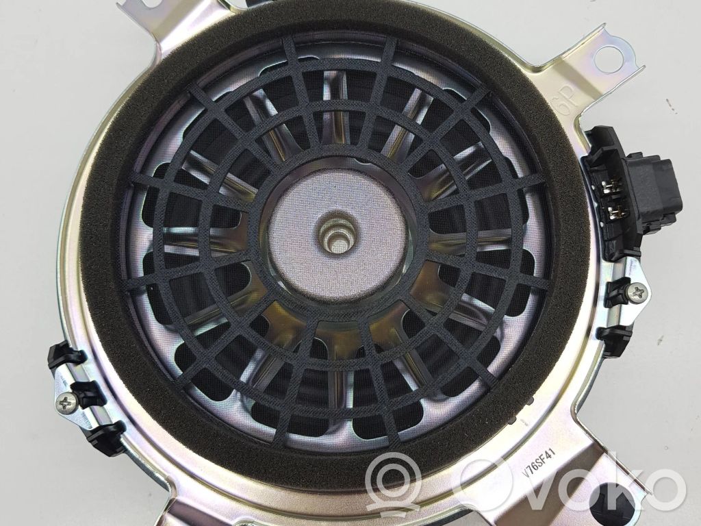 Lexus NX Altavoz subwoofer 