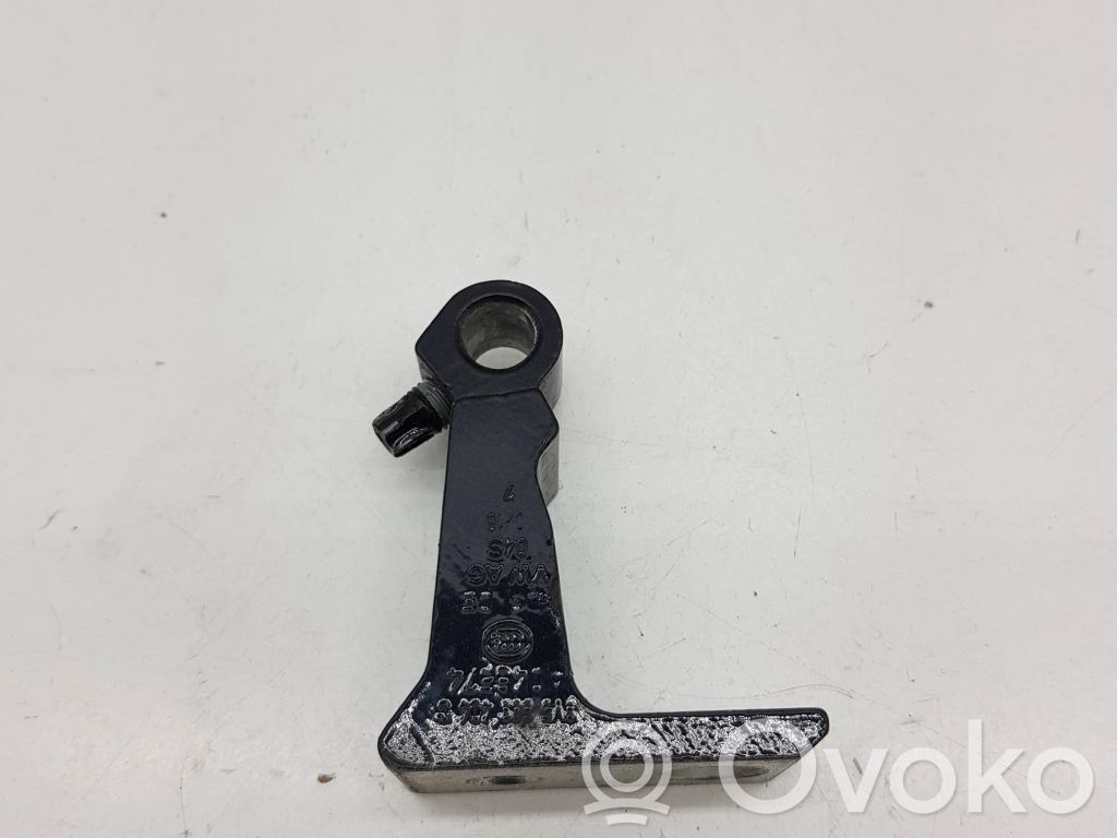 Volkswagen Tiguan Rear door upper hinge 