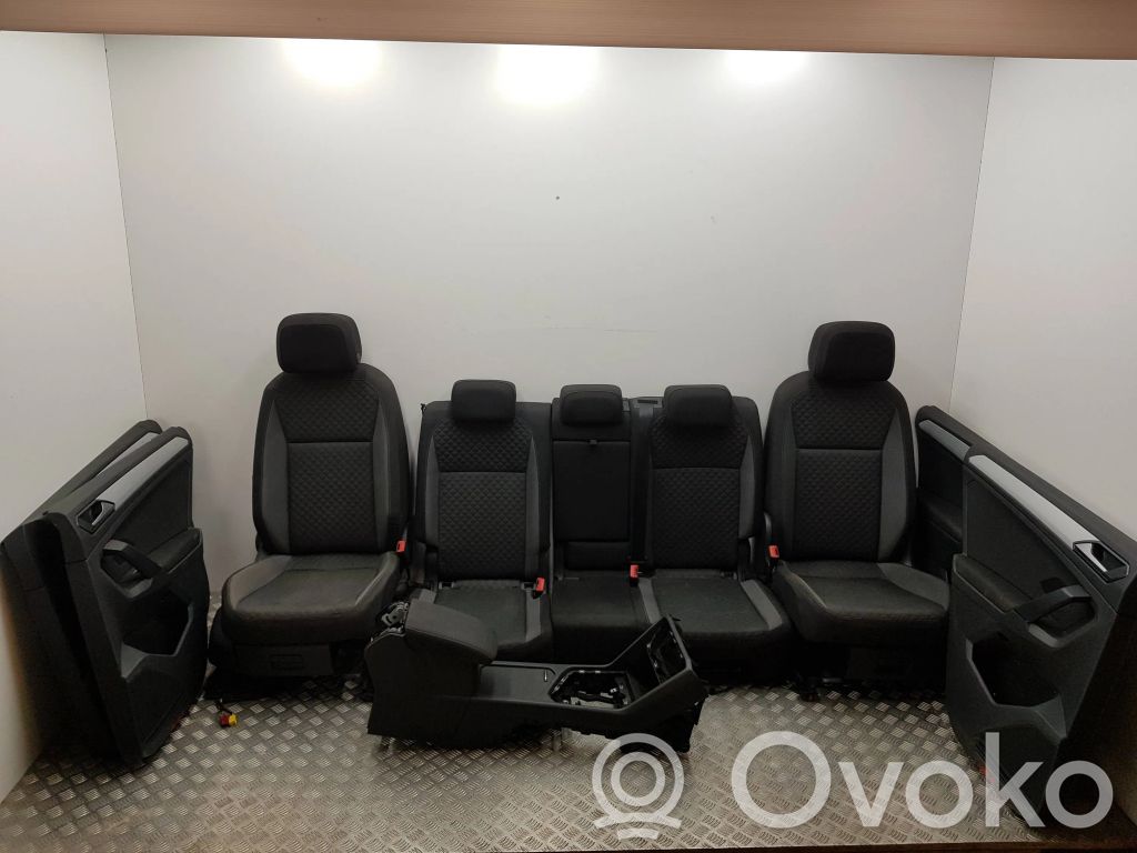 Volkswagen Tiguan Fotele / Kanapa / Komplet 
