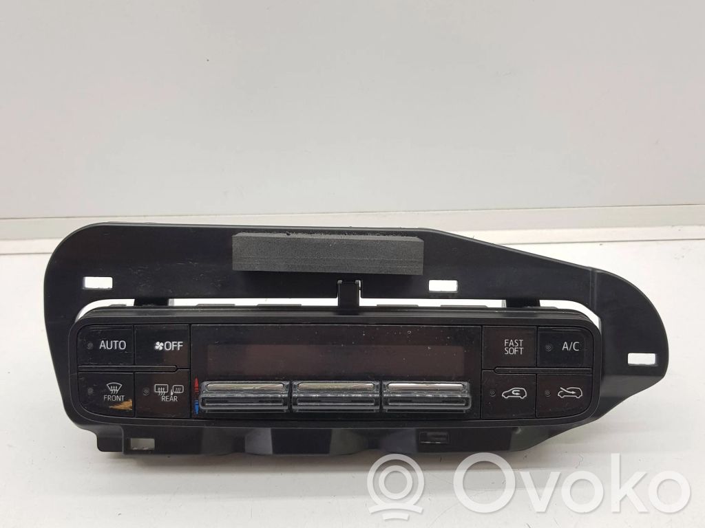 Toyota Auris E180 Climate control unit 