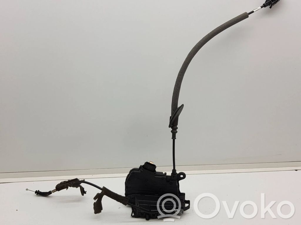 Renault Clio V Galinių durų spyna 