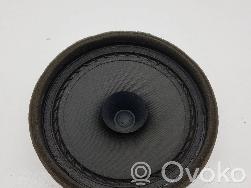Mitsubishi L200 Altavoz de alta frecuencia para las puertas traseras 