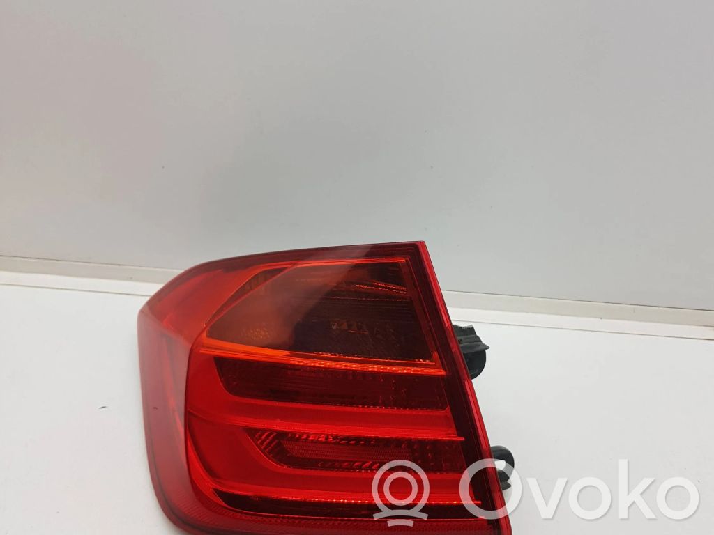 BMW 3 F30 F35 F31 Galinis žibintas kėbule 