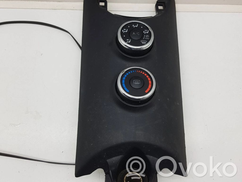 Toyota iQ Climate control unit 