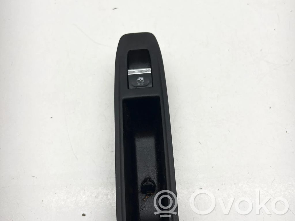Renault Clio V Electric window control switch 