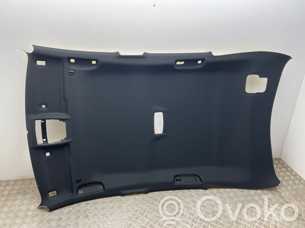 BMW 2 F46 Tapițerie capotă 