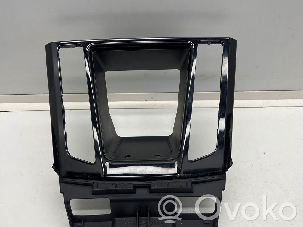 Jaguar I-Pace Gear shifter surround trim plastic 
