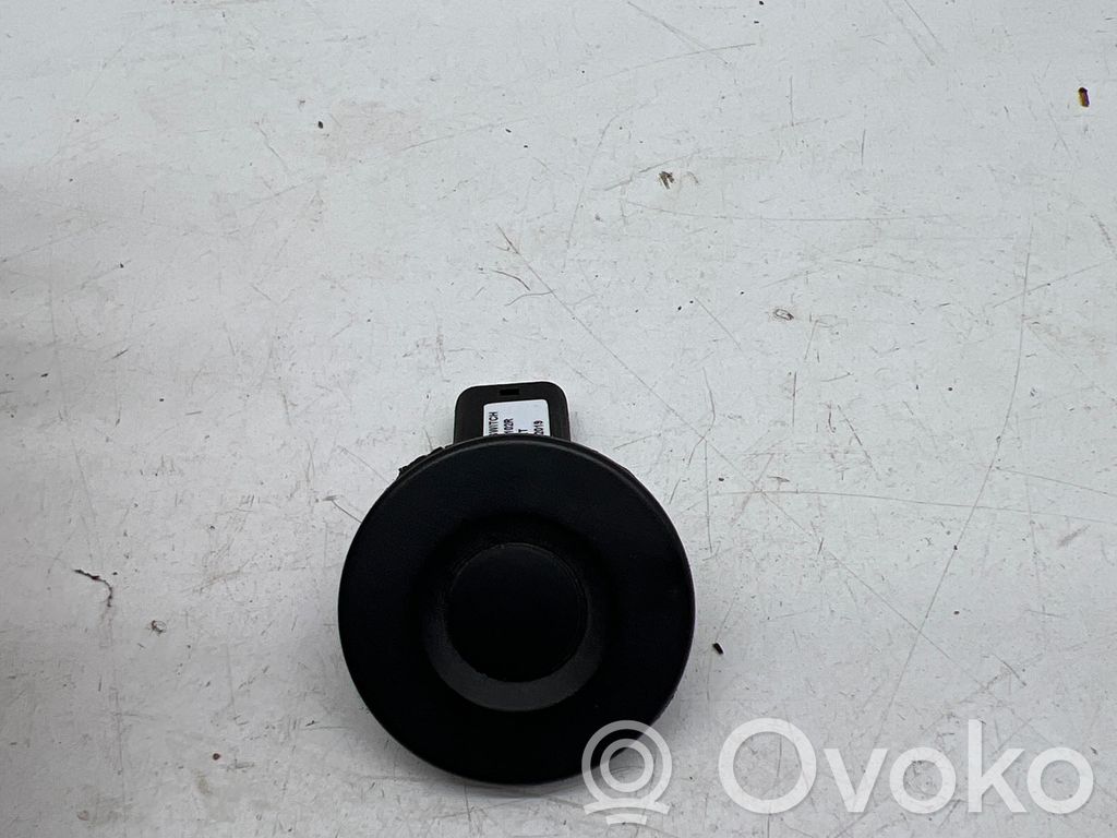 Dacia Spring Interruptor para abrir la puerta trasera 