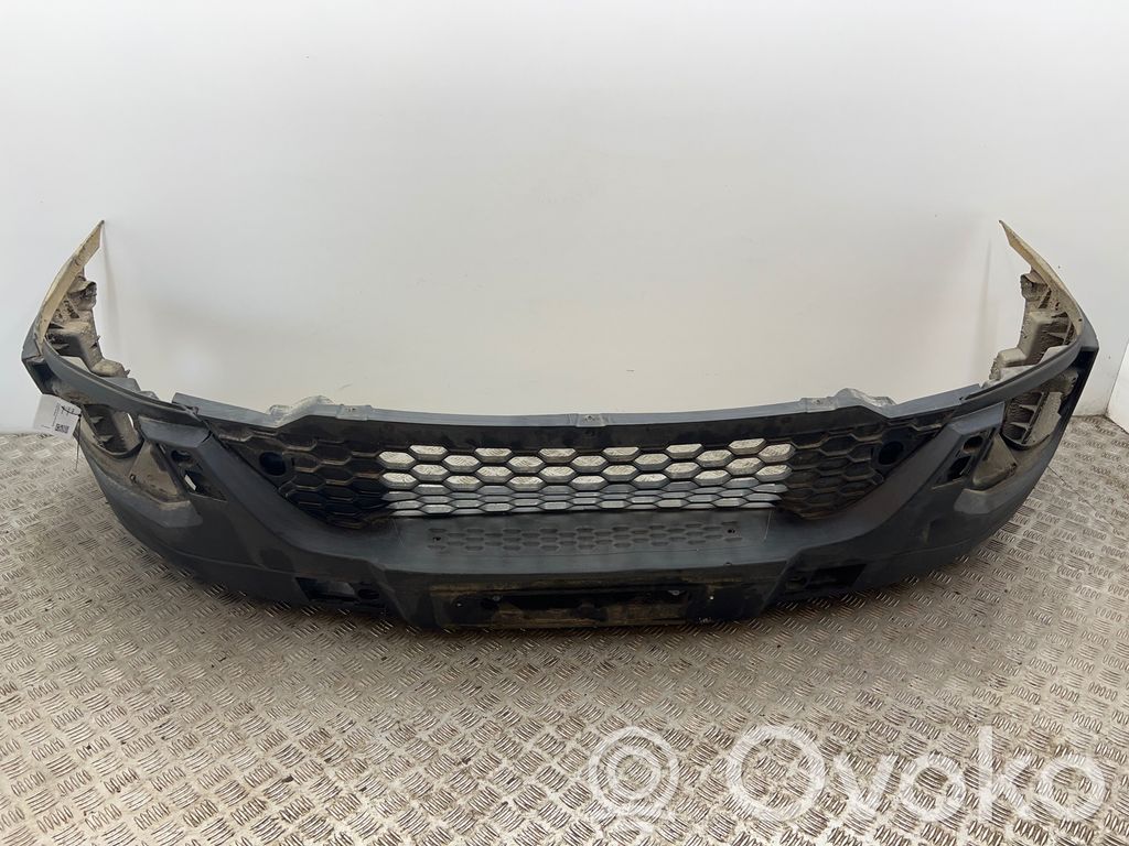 Iveco Daily 6th gen Parachoques delantero 