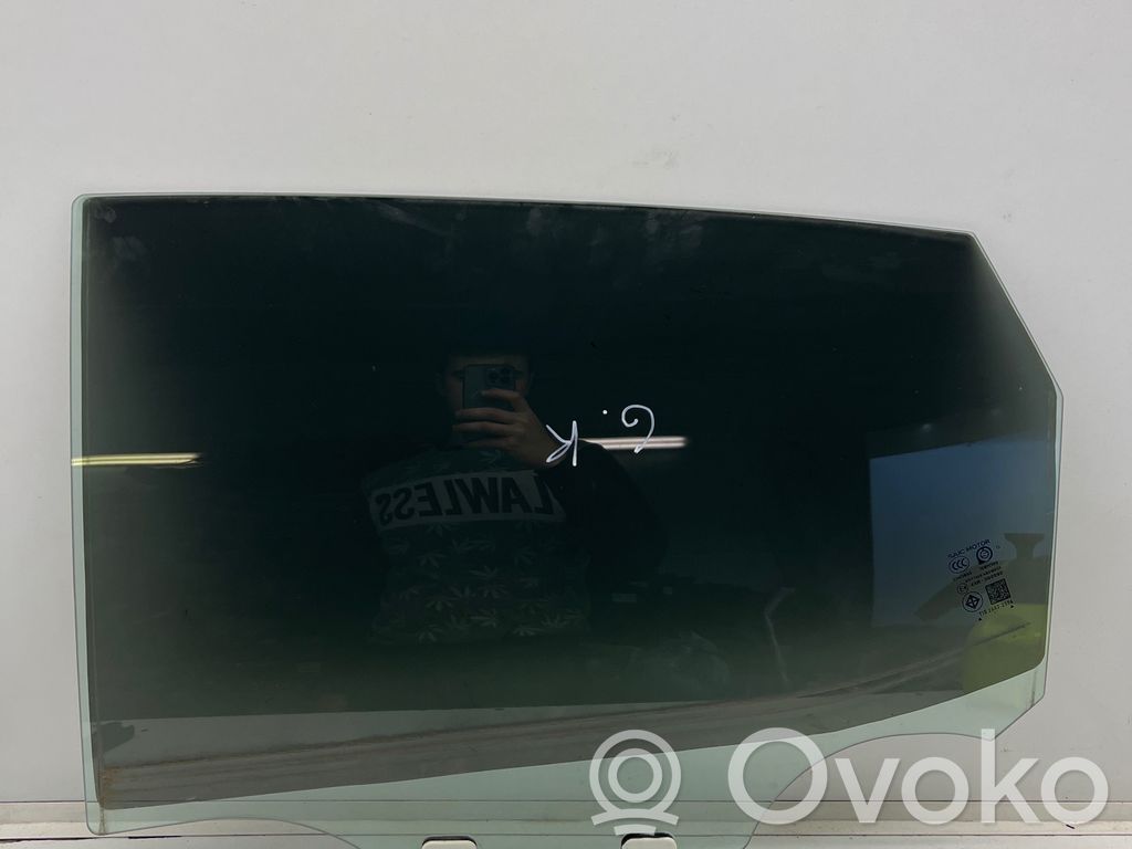 MG ZS Pagrindinis galinių durų stiklas 