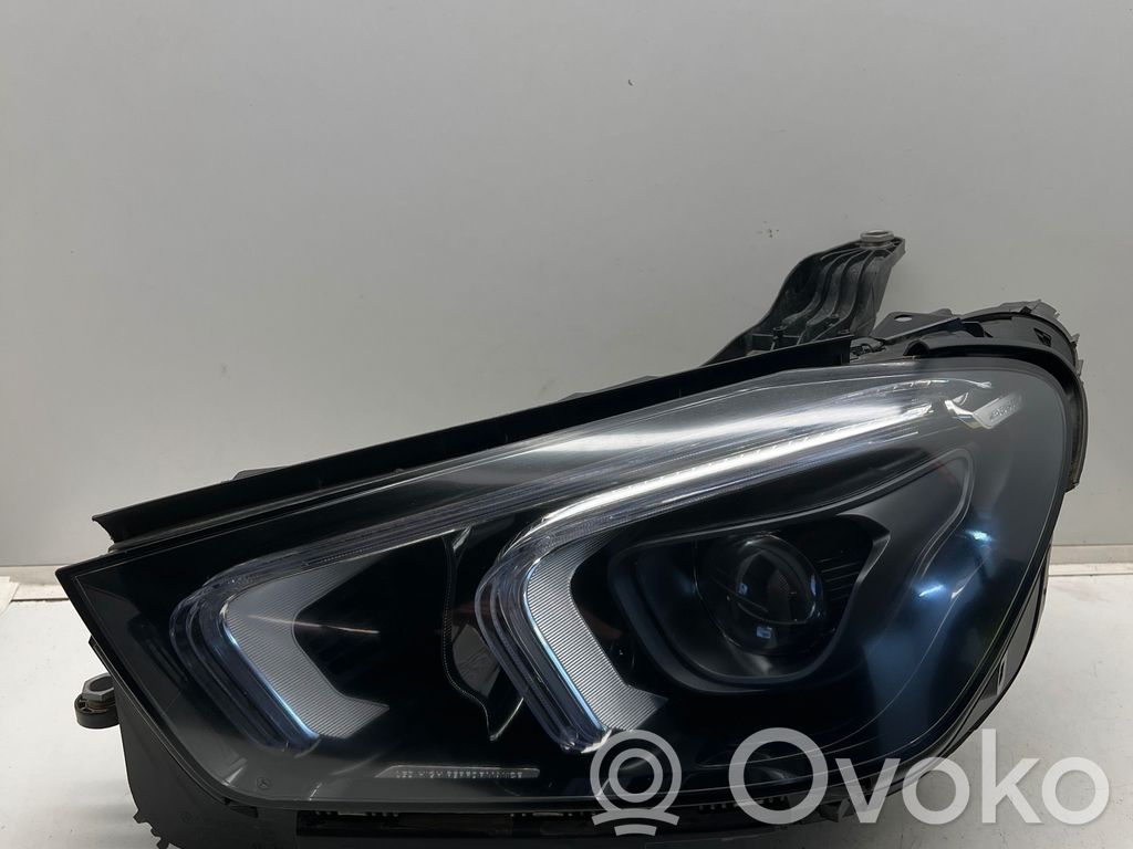 Mercedes-Benz GLE W167 Lampa przednia 