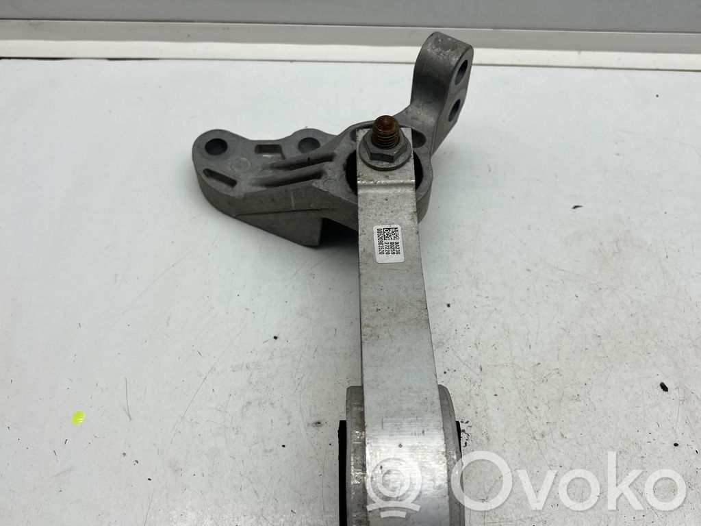 Jeep Compass Gearbox mounting bracket 