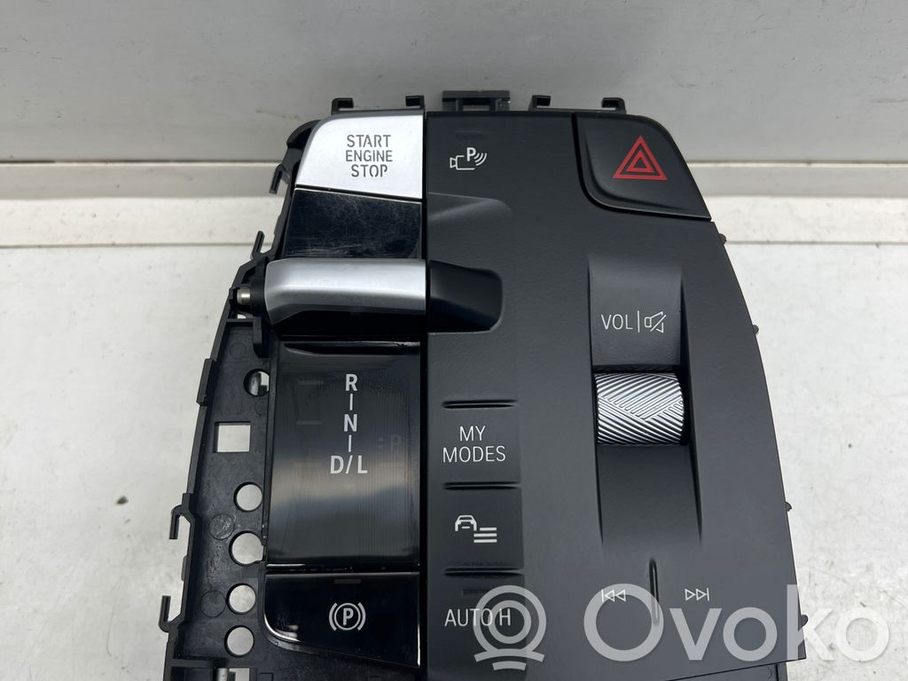 BMW X1 U11 Manetki / Pokrętła / Łopatki zmiany biegów 