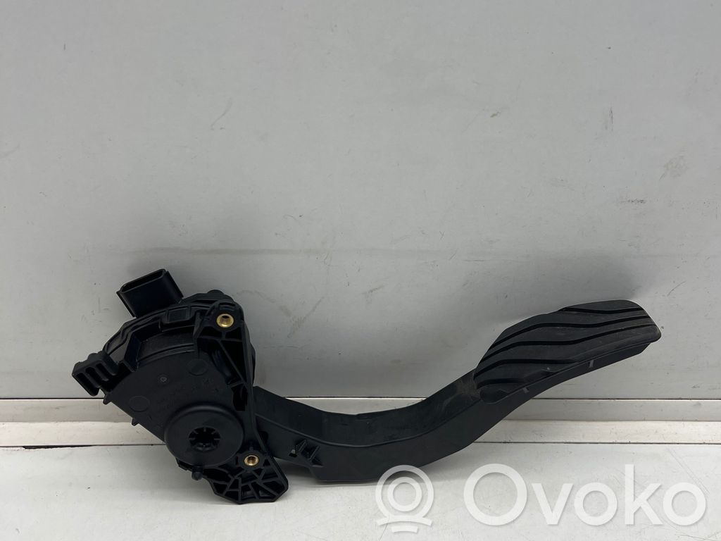 Renault Captur II Accelerator throttle pedal 