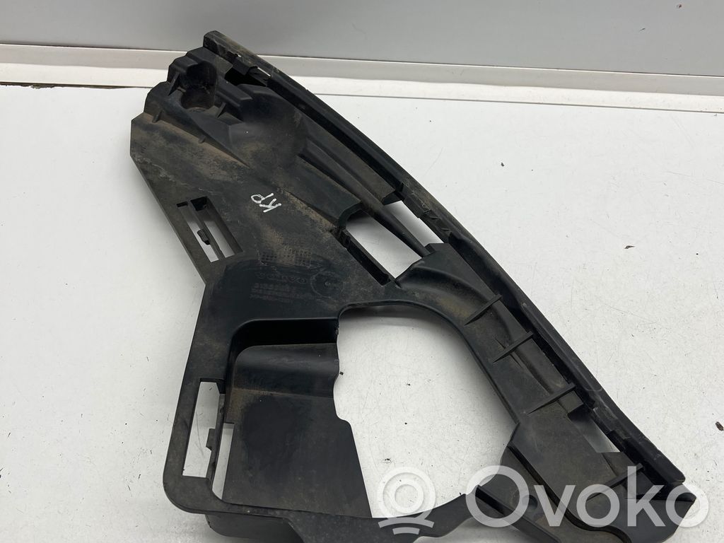 Volvo XC60 Support phare frontale 