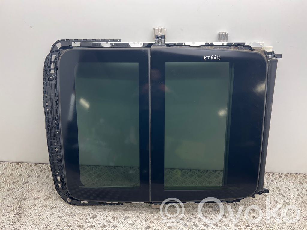 Nissan X-Trail T32 Set trapă 