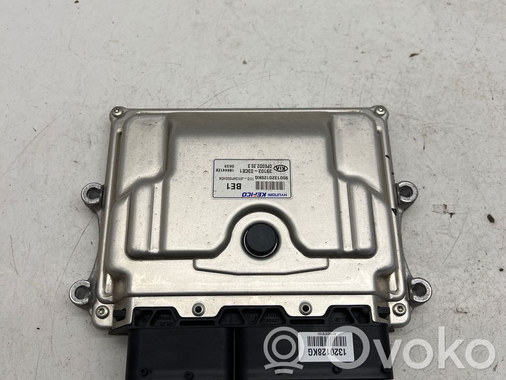 KIA Ceed Engine control unit/module 