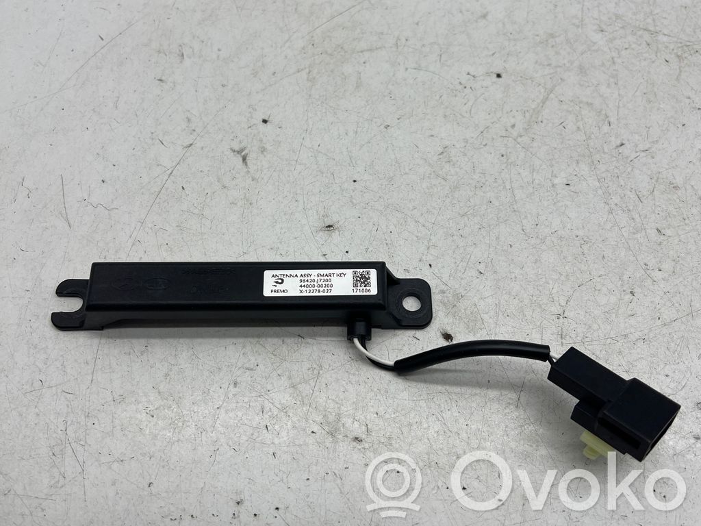 KIA Ceed Amplificador de antena aérea 