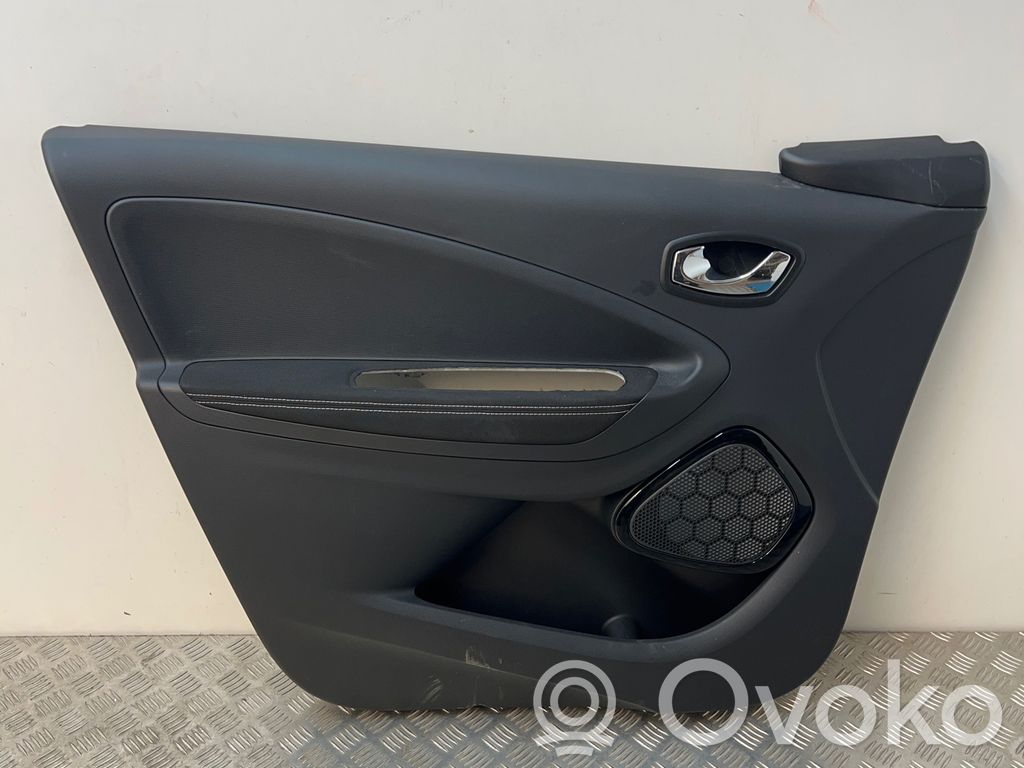 Renault Zoe Front door card panel trim 