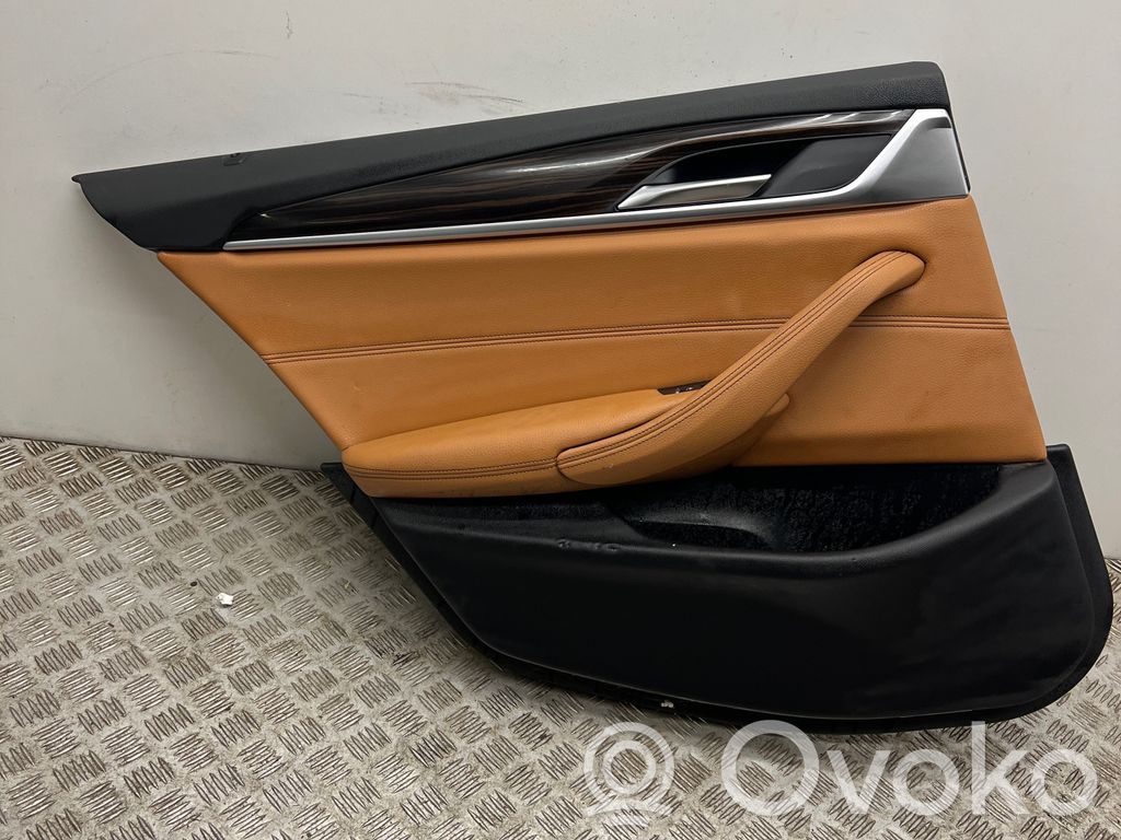 BMW 5 G30 G31 G38 Boczki / Poszycie drzwi tylnych 
