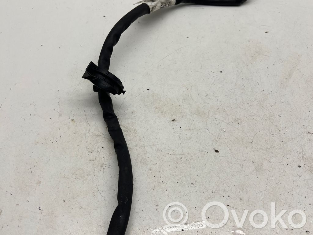 Ford Focus Minus / Klema / Przewód akumulatora 