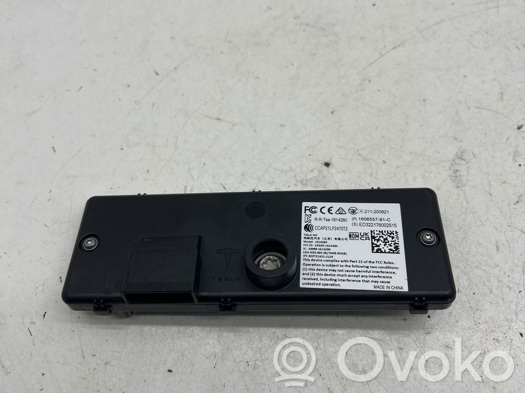 Tesla Model X Alarm control unit/module 